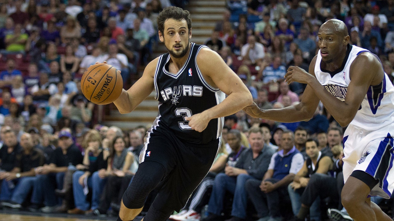 Spurs beat Kings for 12th straight win